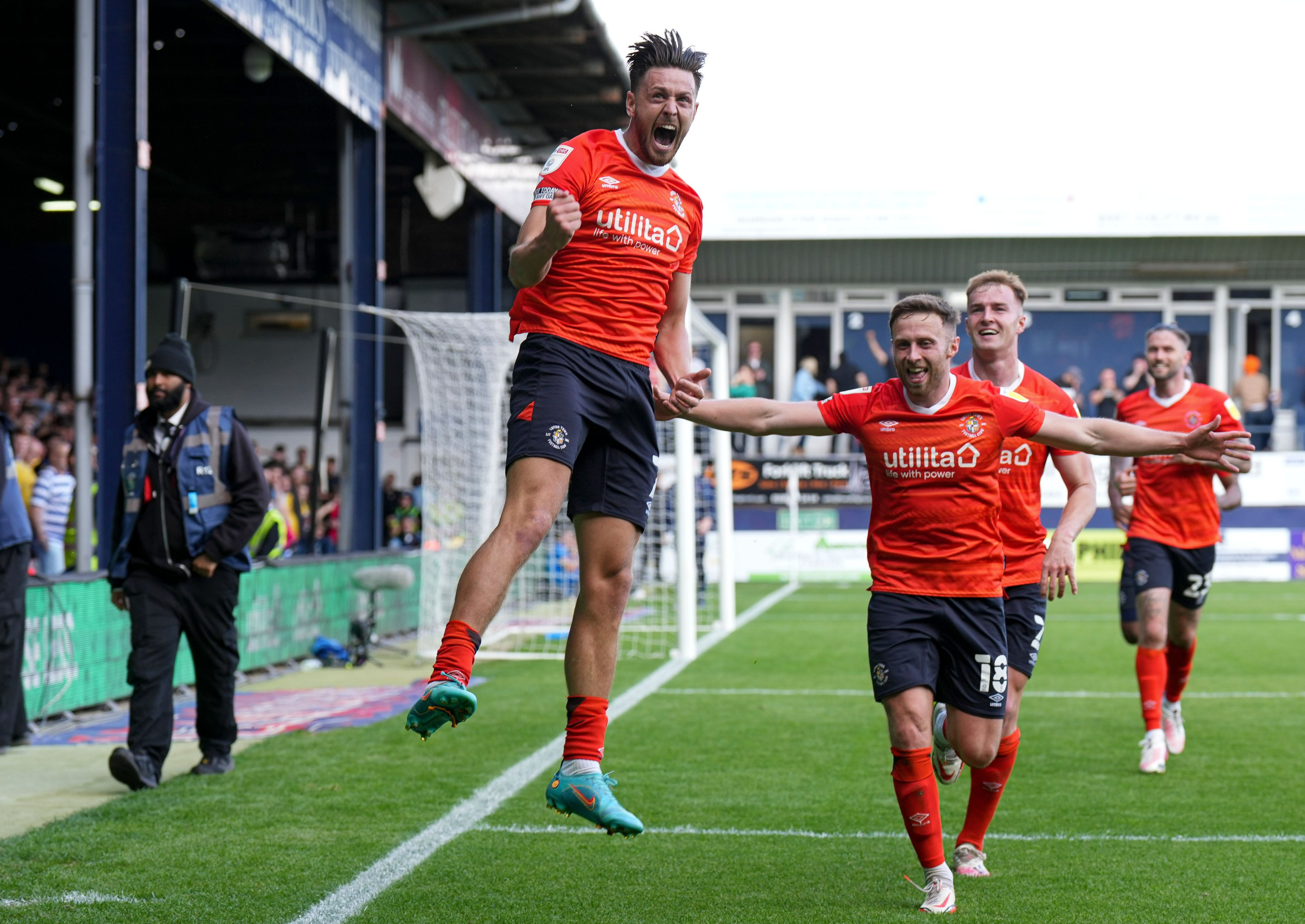 Luton Town, Championship